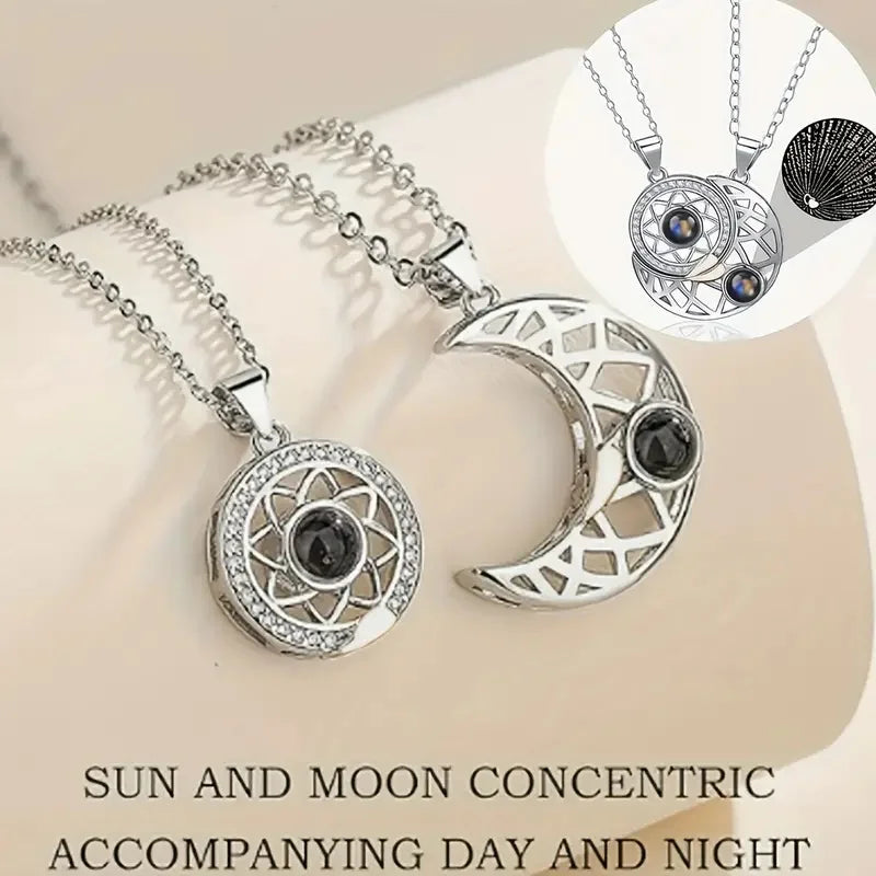 Collar Sol Y Luna Con 100 Idiomas